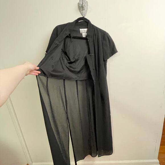 1990s Vintage 8 short sleeve blouse with sheer train black goth cocktail party - Picture 2 of 9